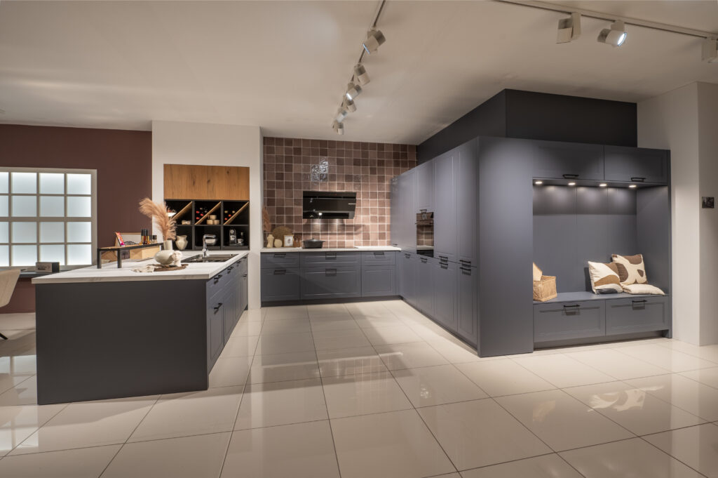 Cuisine Equipee Sur Mesure K06_663 Scaled