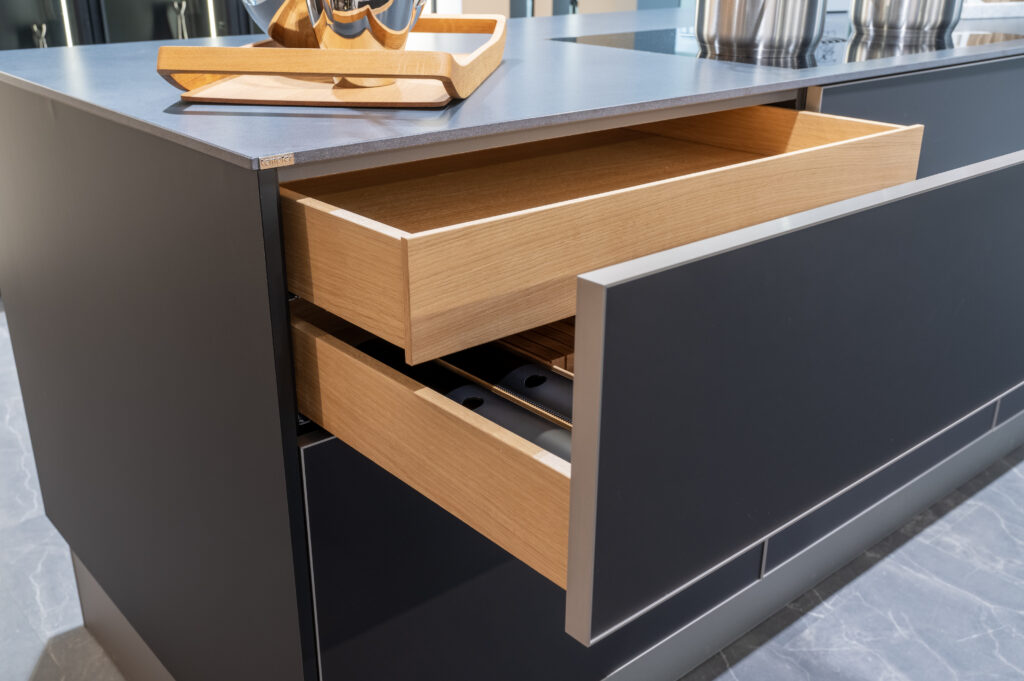 Cuisine Equipee Sur Mesure K10_Detail 03_456 Scaled