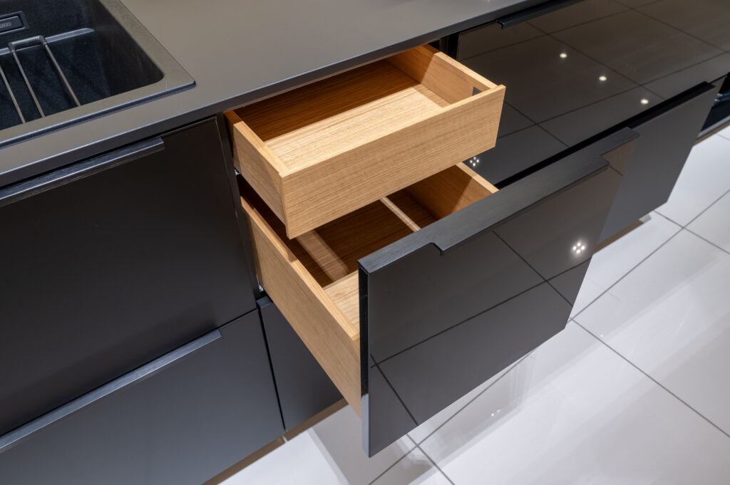 Cuisine Equipee Sur Mesure K12_Detail 01_717 Scaled