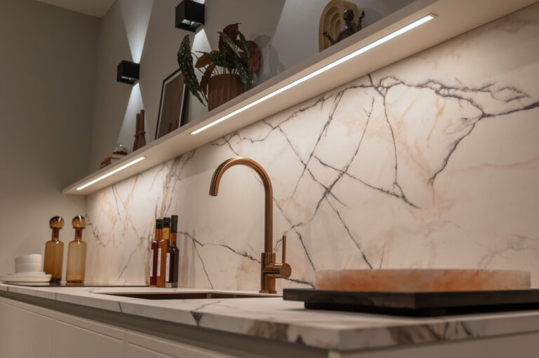 Cuisine Equipee Sur Mesure K17_Detail 01_768 Scaled