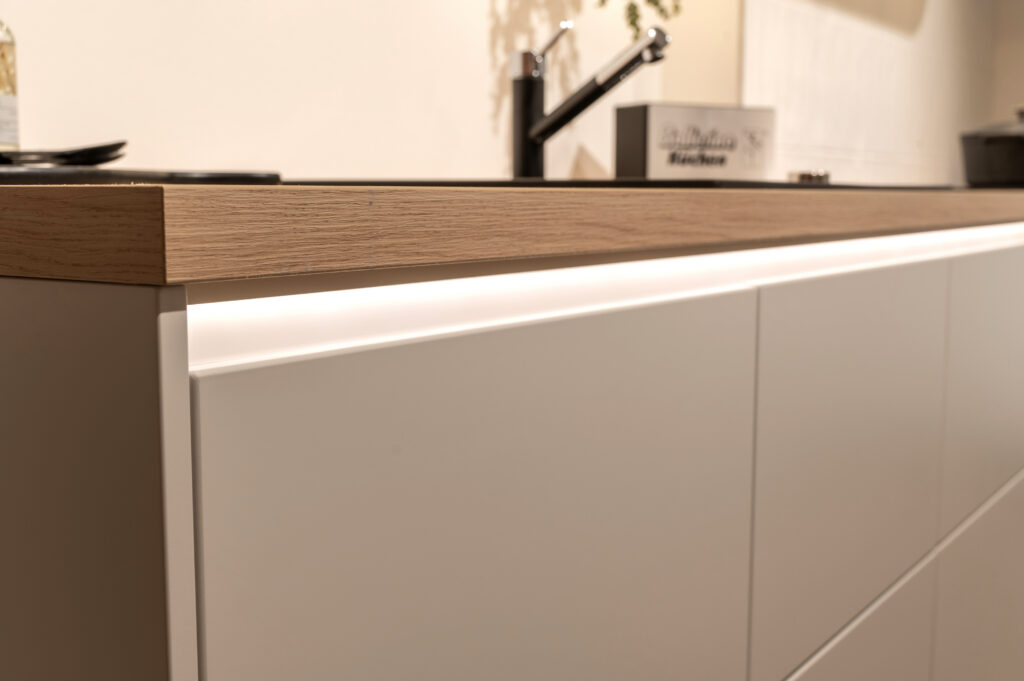 Cuisine Equipee Sur Mesure K24_Detail 02_831 Scaled